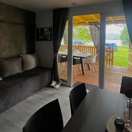 Apartment Mobilna Hiska Pogled Na Jezero Velenje