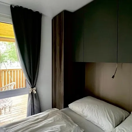 Mobilna Hiska Pogled Na Jezero * Velenje